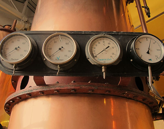 Armagnac-de-Montal-distillery-meters.jpg