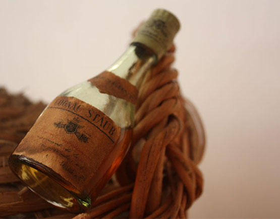 Old-Liqours-Cognac-Staub-bottle