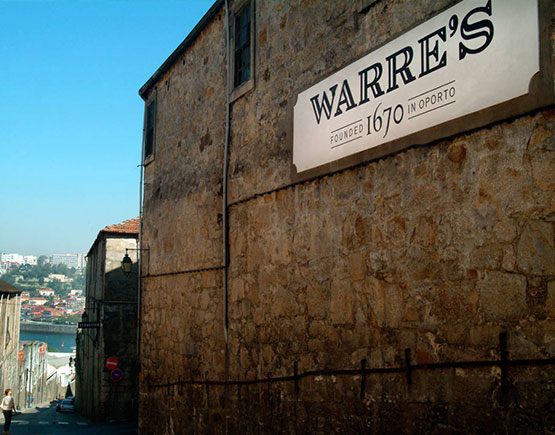 Port-Warre-sign-building