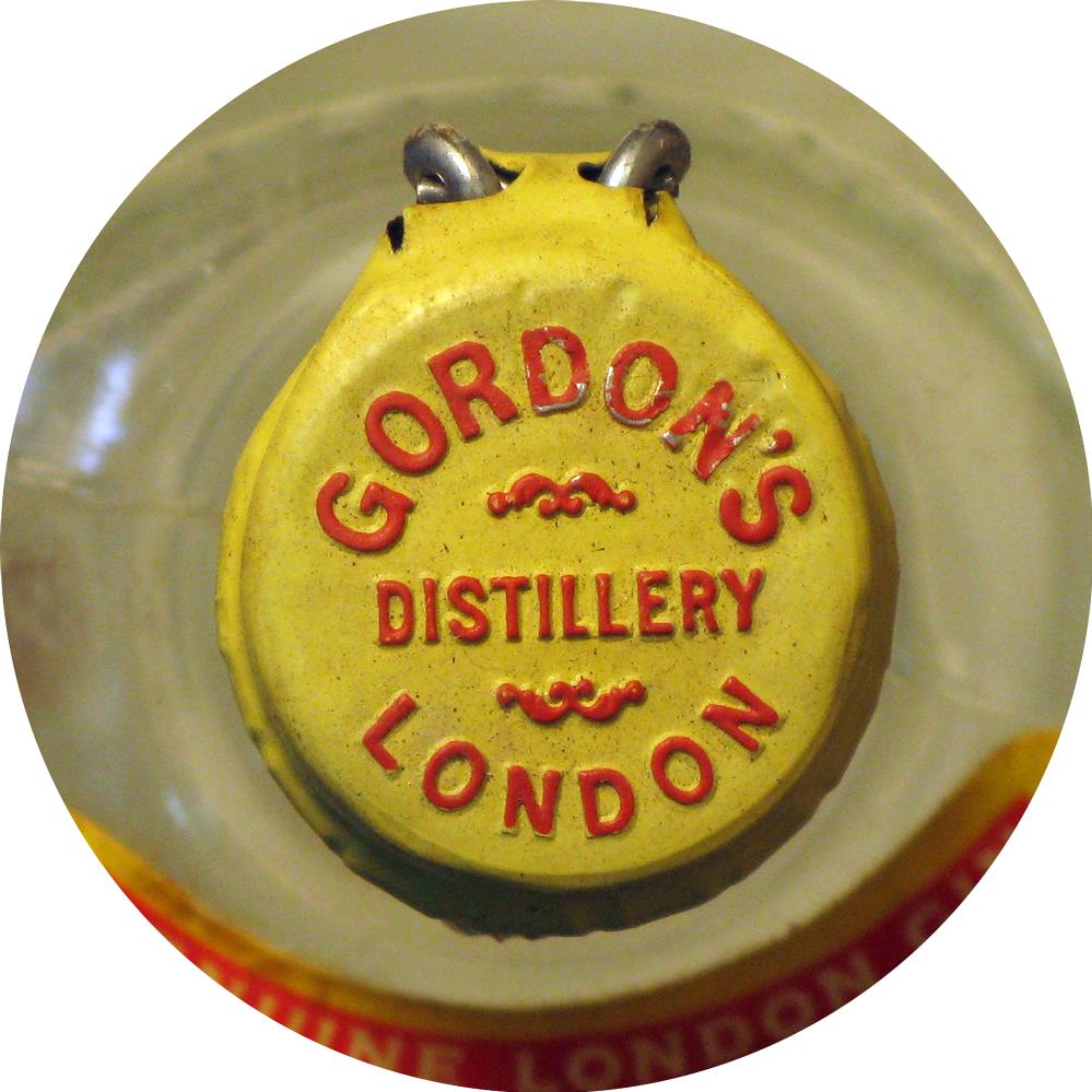 Download 1950S Gordons Special Dry Gin - Old Liquors Yellowimages Mockups
